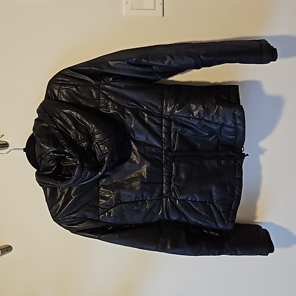 American Eagle black jacket with hood - Picture 3 of 3